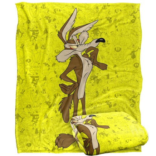 Front - Looney Tunes Character Collage Wile E Coyote Blanket