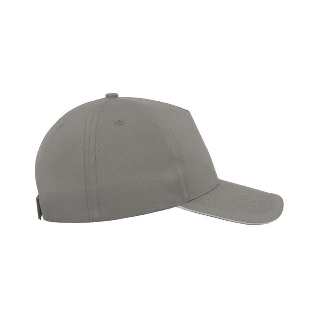 Grey - Lifestyle - Atlantis Start 5 Sandwich 5 Panel Cap