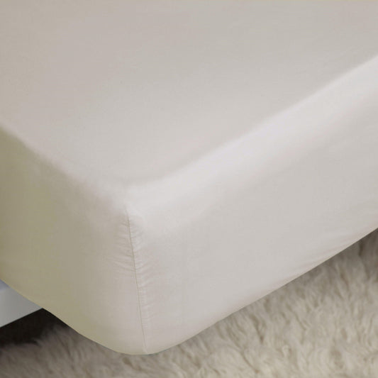 Ivory - Front - Belledorm Easycare Percale Deep Fitted Sheet