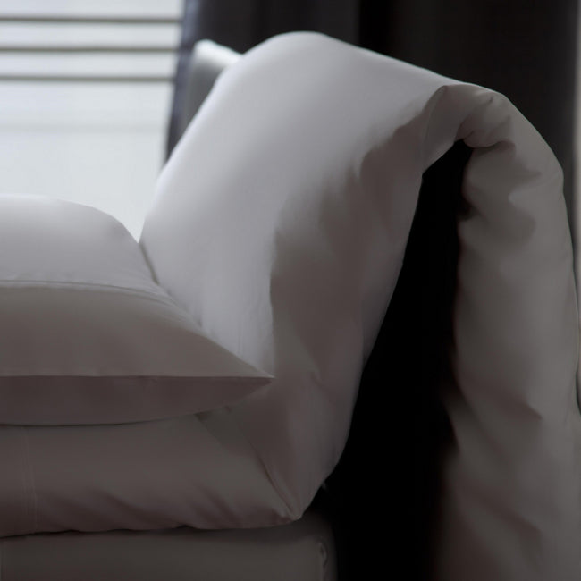 Platinum - Front - Belledorm Premium Blend 500 Thread Count Duvet Cover
