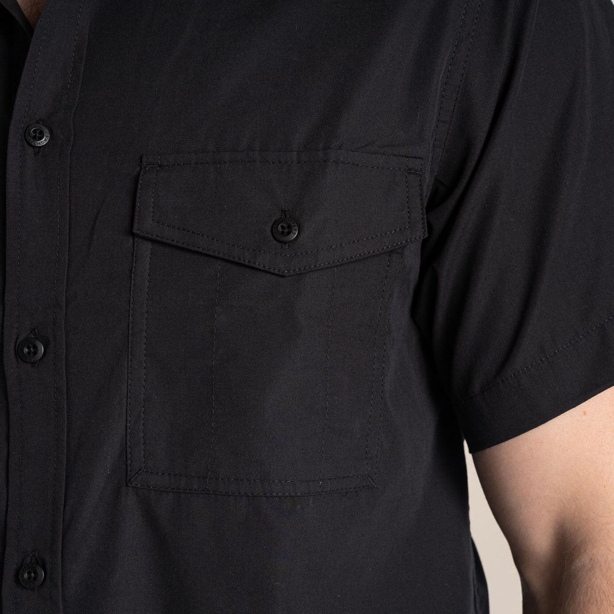 Black - Close up - Craghoppers Mens Expert Kiwi Short-Sleeved Shirt