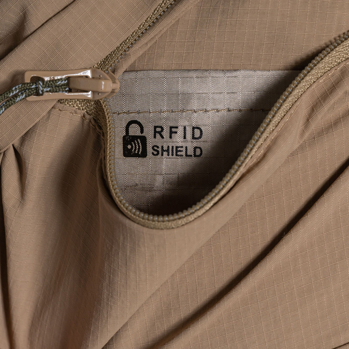 Earthenware - Close up - Craghoppers Mens Kadin Nosilife Cargo Shorts
