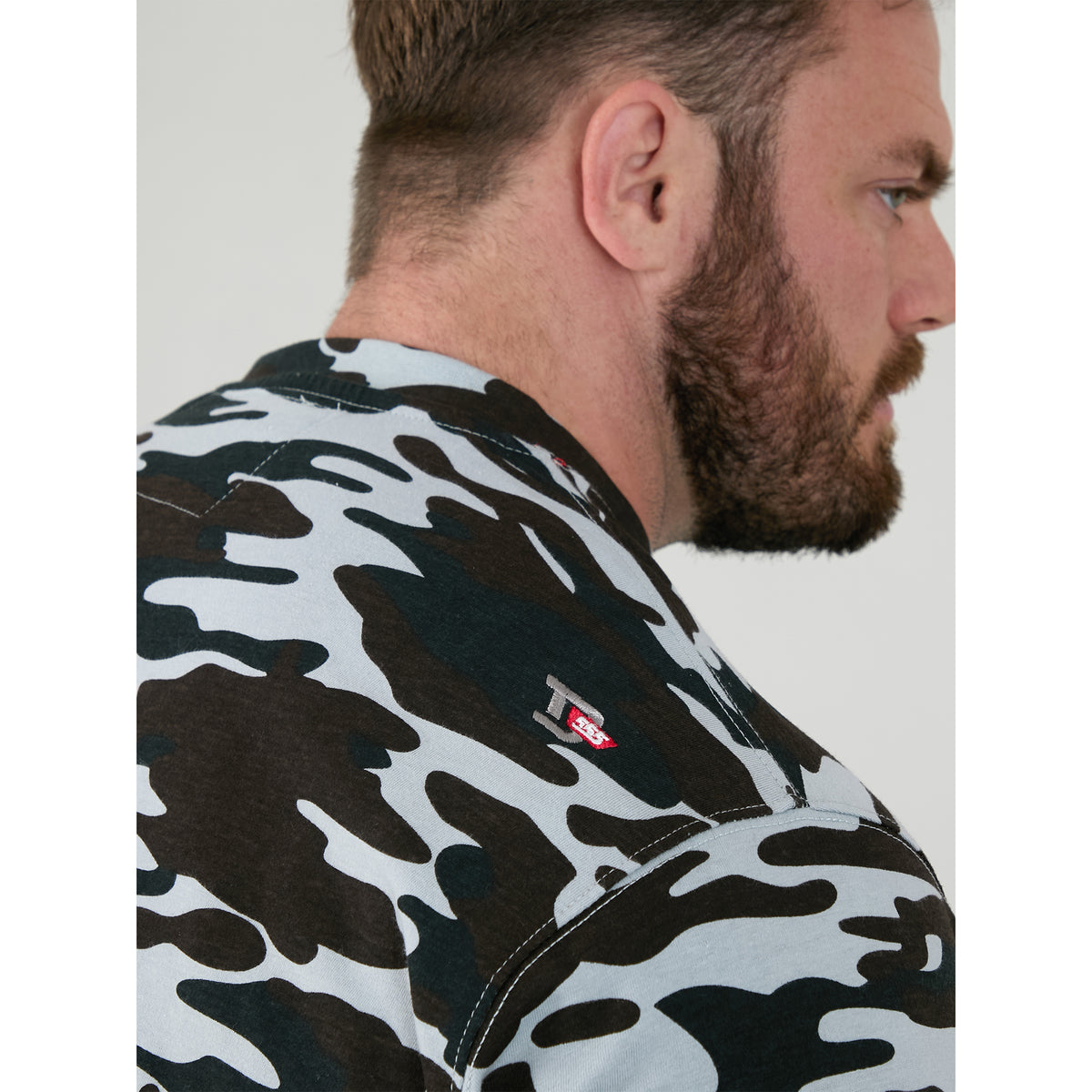 Storm - Close up - Duke Mens D555 Gaston Camouflage Kingsize T-Shirt
