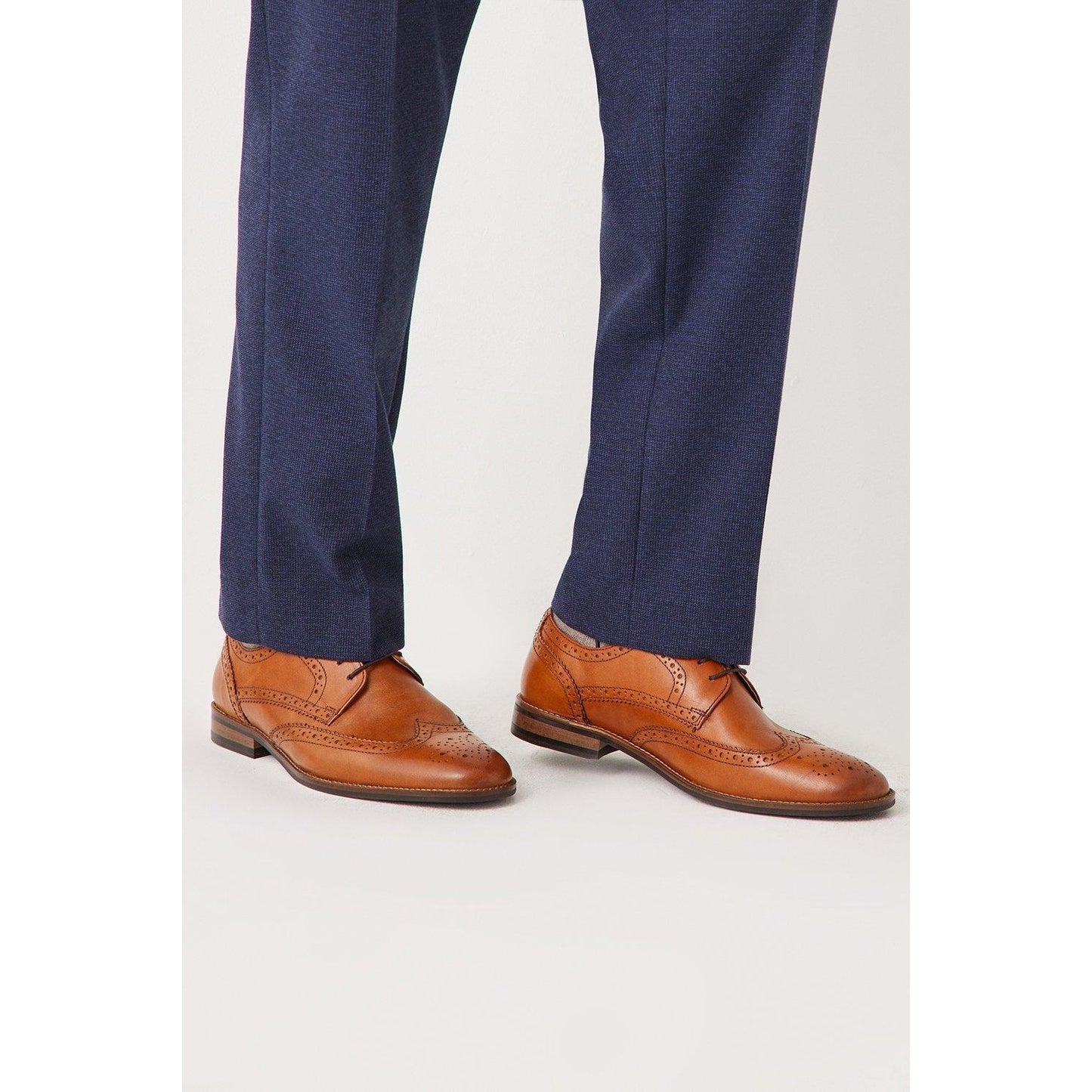 Tan - Front - Debenhams Mens Walton Leather Brogues