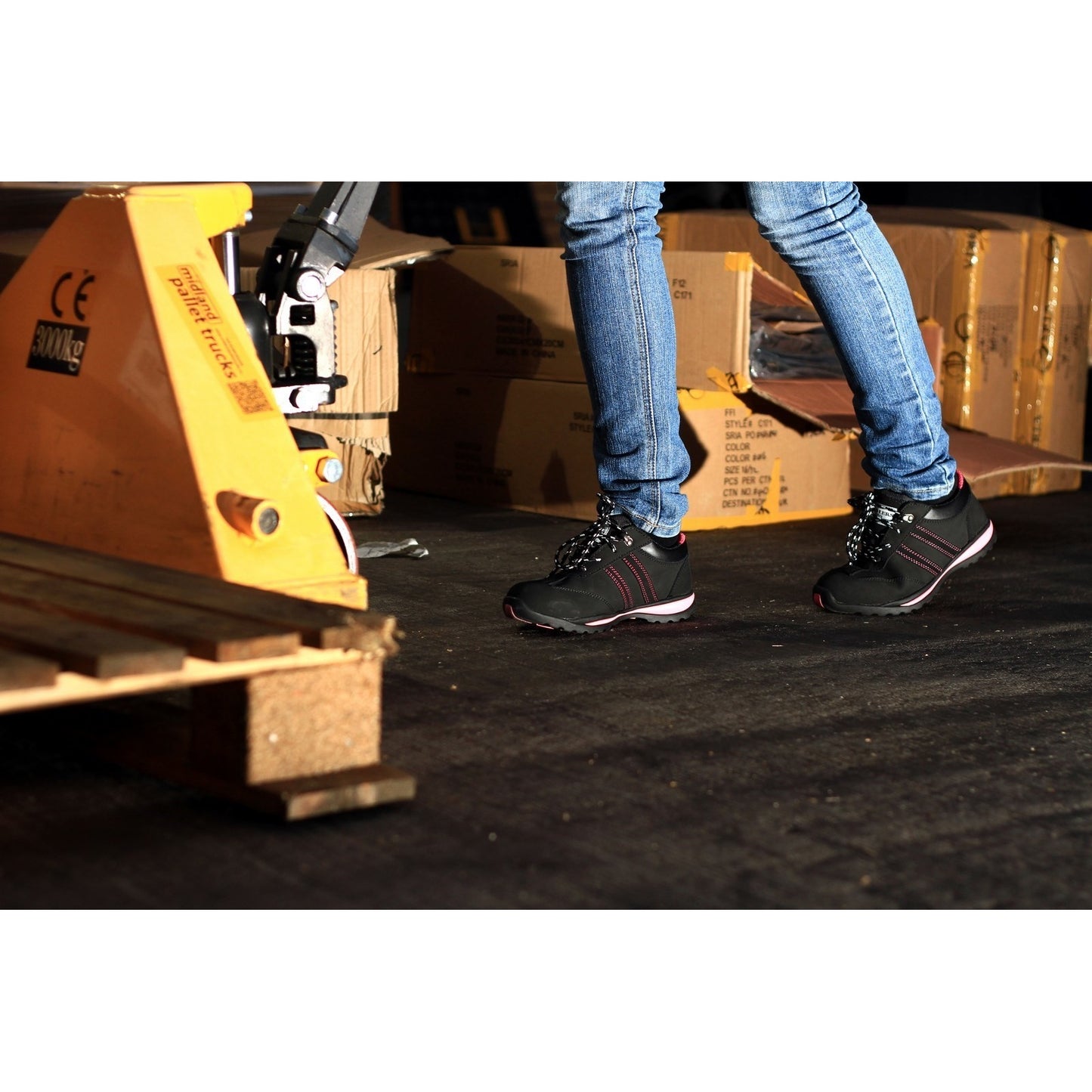 Black - Close up - Amblers Steel FS47 S1-P Trainer - Womens Shoes - Safety Shoes