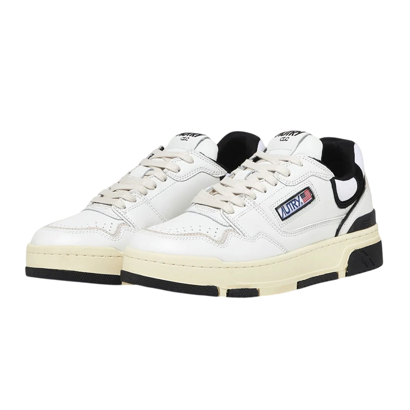 White-Black - Pack Shot - Autry Mens Medalist Leather Trainers