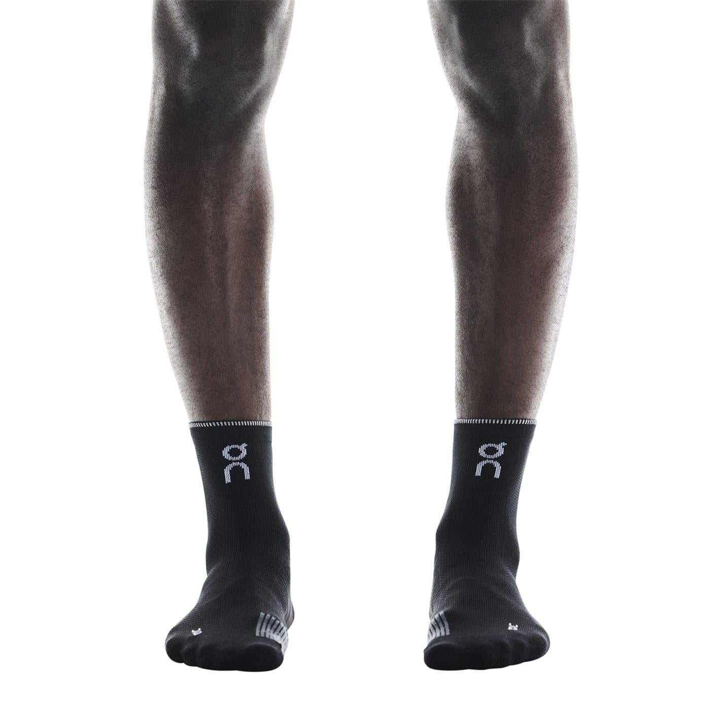 Black - Lifestyle - On Running Unisex Adult Quarter Socks