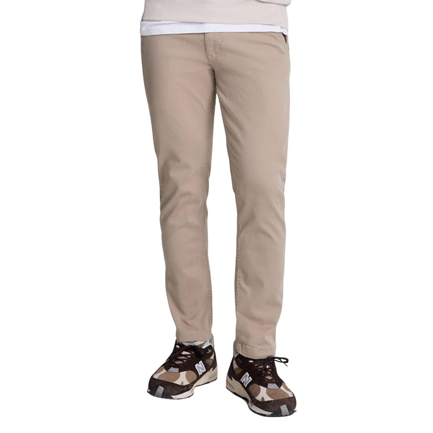 Light Beige - Pack Shot - Lyle & Scott Mens Straight Leg Chinos