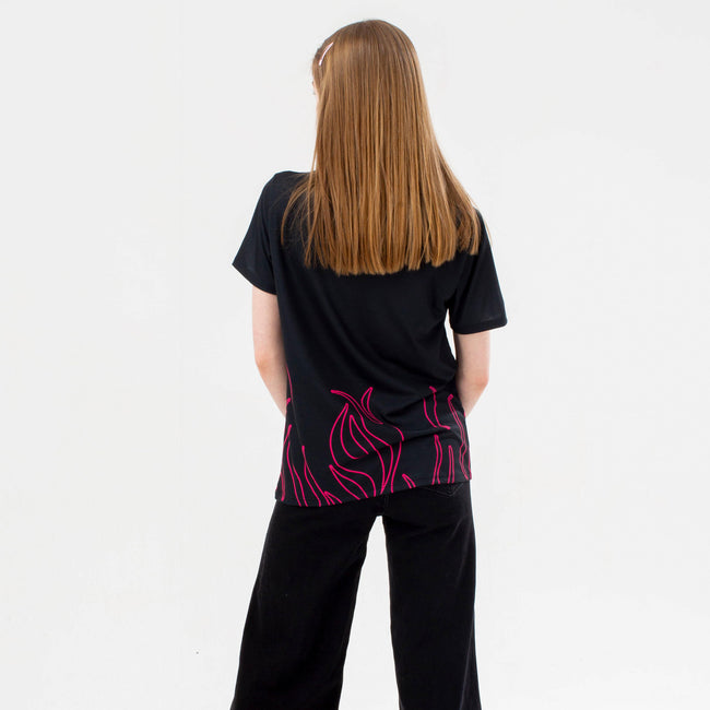 Black-Pink - Side - Hype Girls Groovey Flames T-Shirt