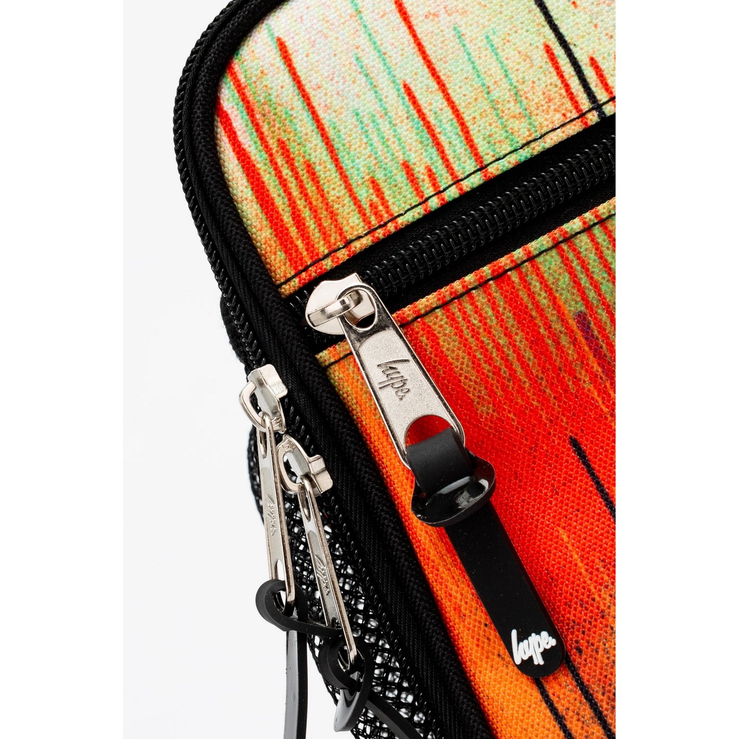 Red-Multicoloured - Close up - Hype Drip Crest Lunch Bag