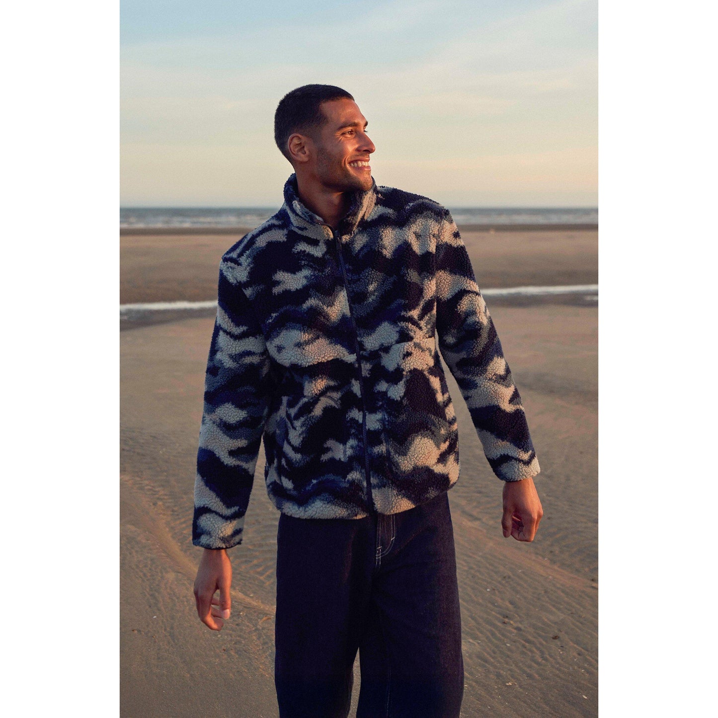 Blue - Front - Animal Mens Hennie Printed Borg Jacket