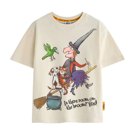 Beige - Front - The Gruffalo Childrens-Kids Room On The Broom Group Pose Short-Sleeved T-Shirt