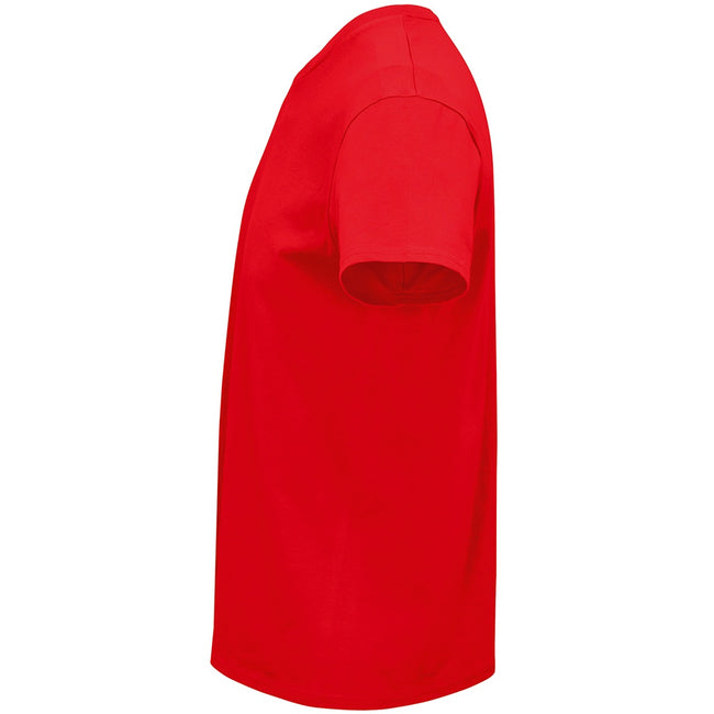 Red - Close up - SOLS Mens Crusader Organic T-Shirt