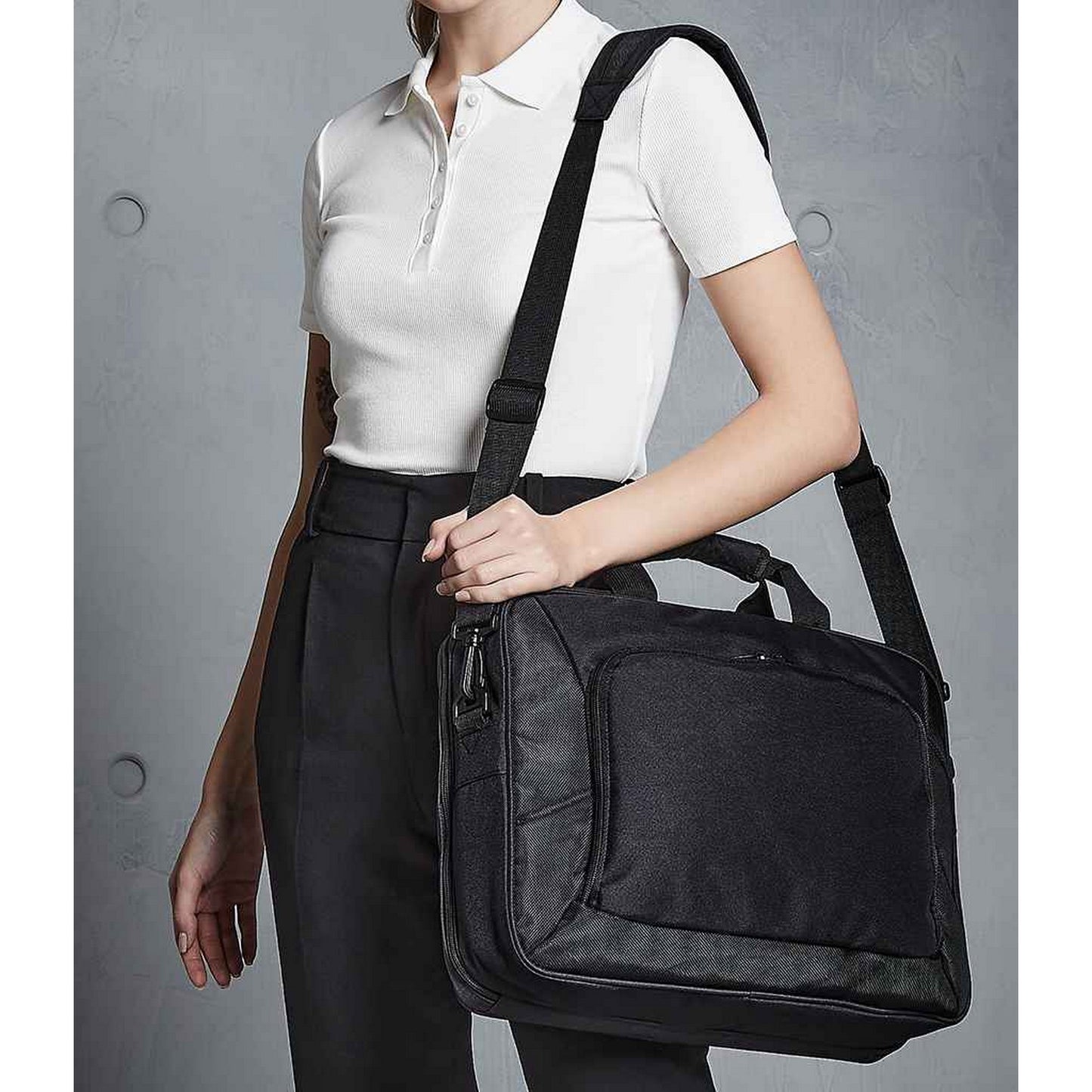 Black - Side - Quadra Executive Shoulder Bag