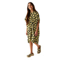 Black - Lifestyle - Regatta Girls Orla Kiely Spinning Flower Towelling Robe