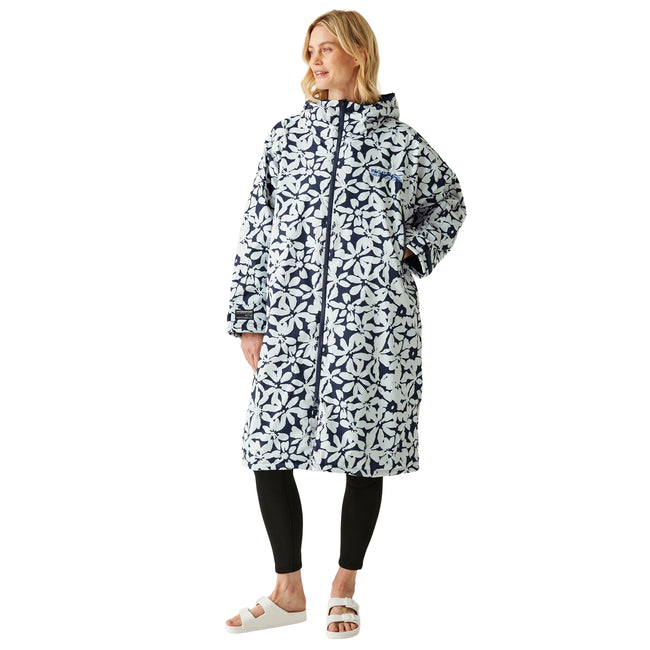 Navy-White - Lifestyle - Regatta Unisex Adult Large Floral Changing Robe