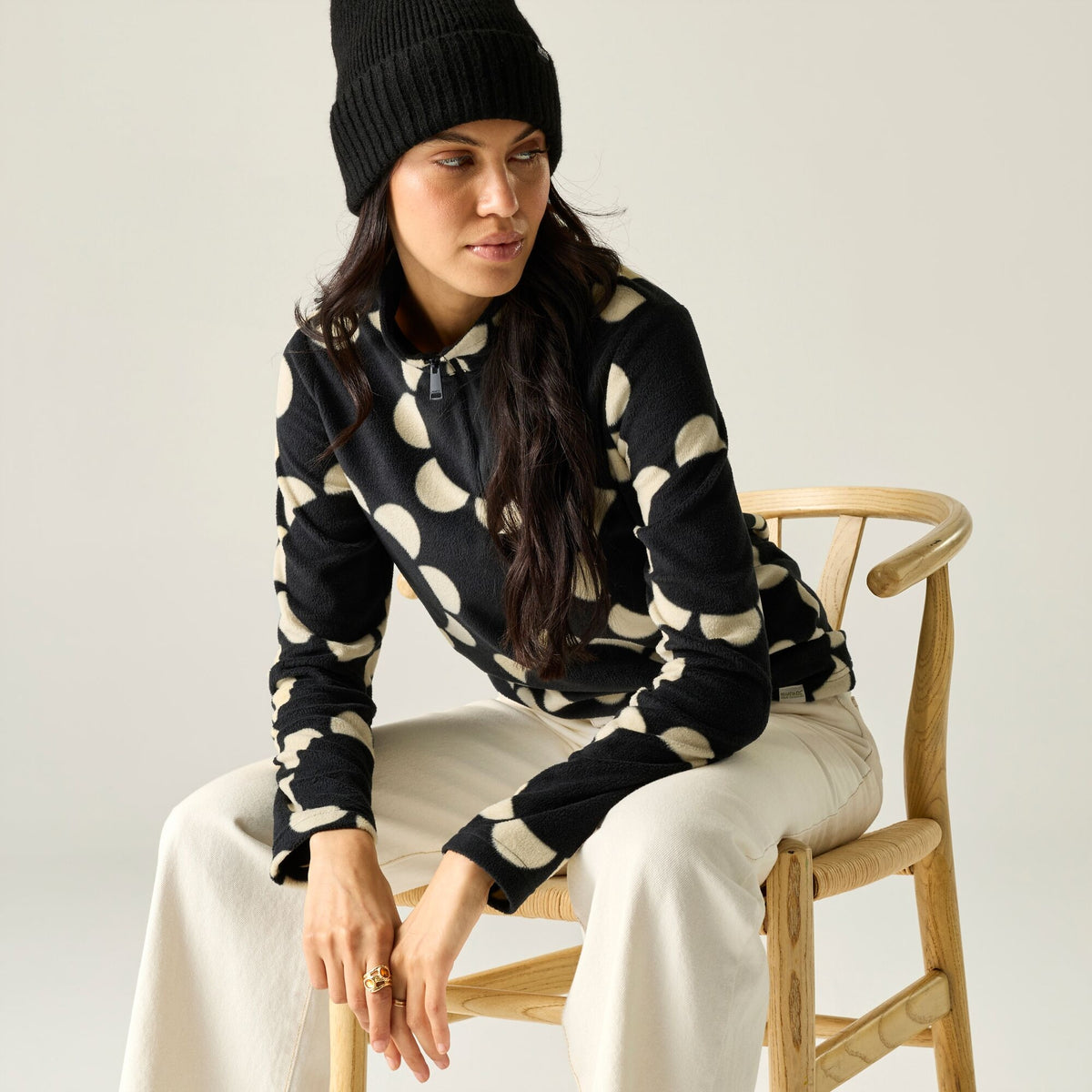 Black - Close up - Regatta Womens-Ladies Orla Kiely Daisy Hoop Half Zip Fleece Top
