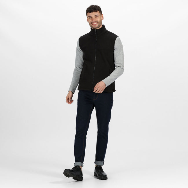 Black - Lifestyle - Regatta Professional Unisex Adult Fleece Full Zip Body Warmer