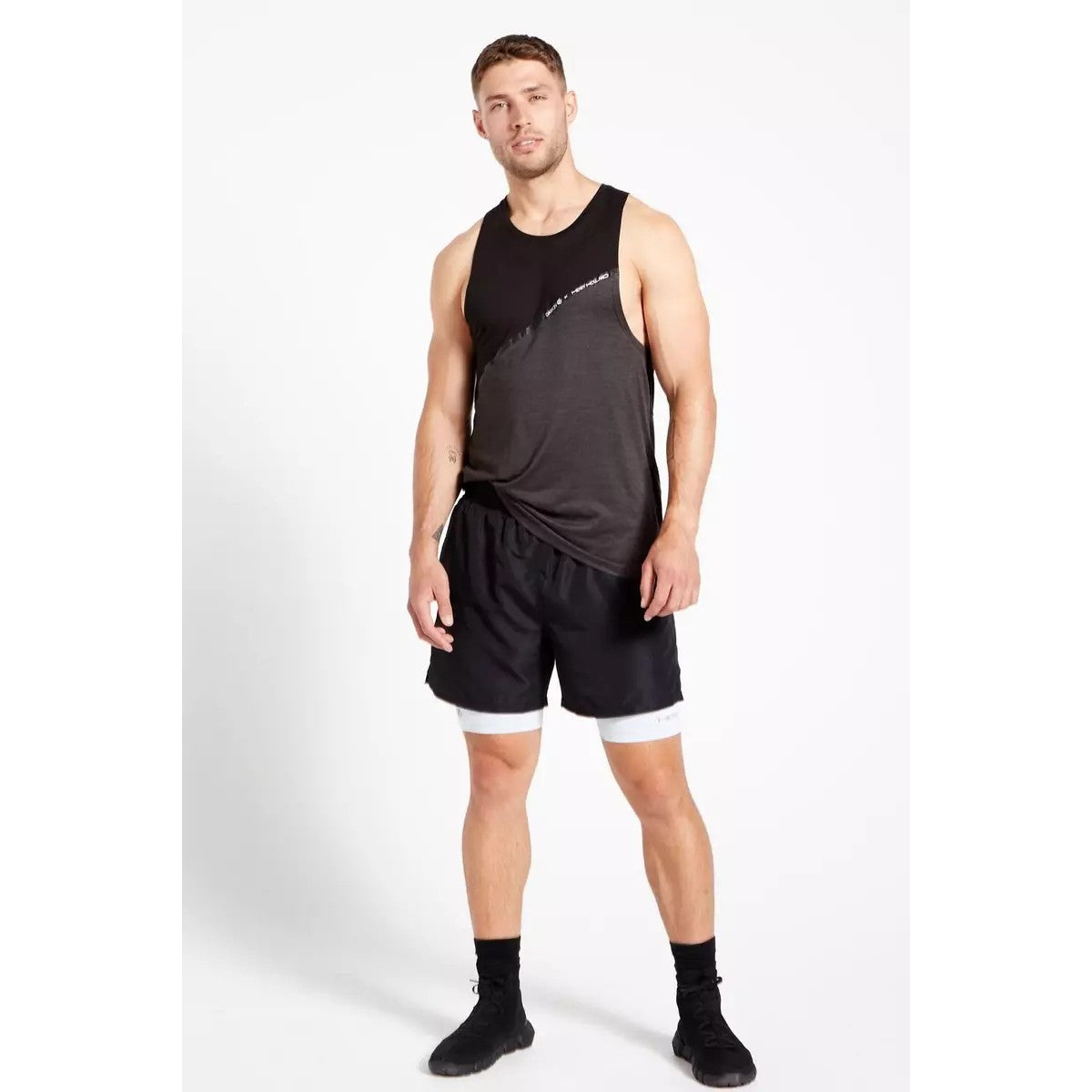 Black - Close up - Dare 2B Mens Henry Holland No Sweat Vest Top