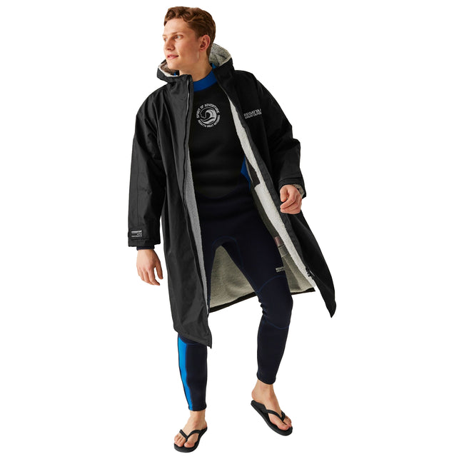 Black - Front - Regatta Unisex Adult Waterproof Fleece Lined Changing Robe