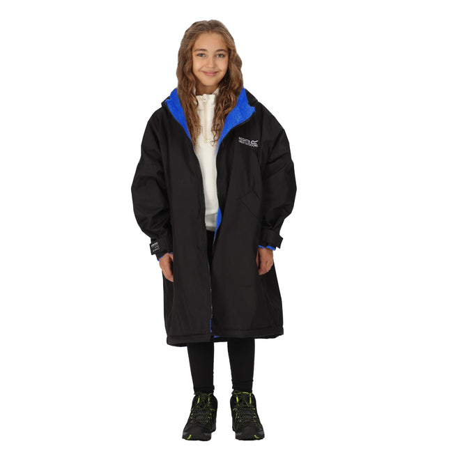 Black-Oxford Blue - Lifestyle - Regatta Childrens-Kids Back Print Changing Robe
