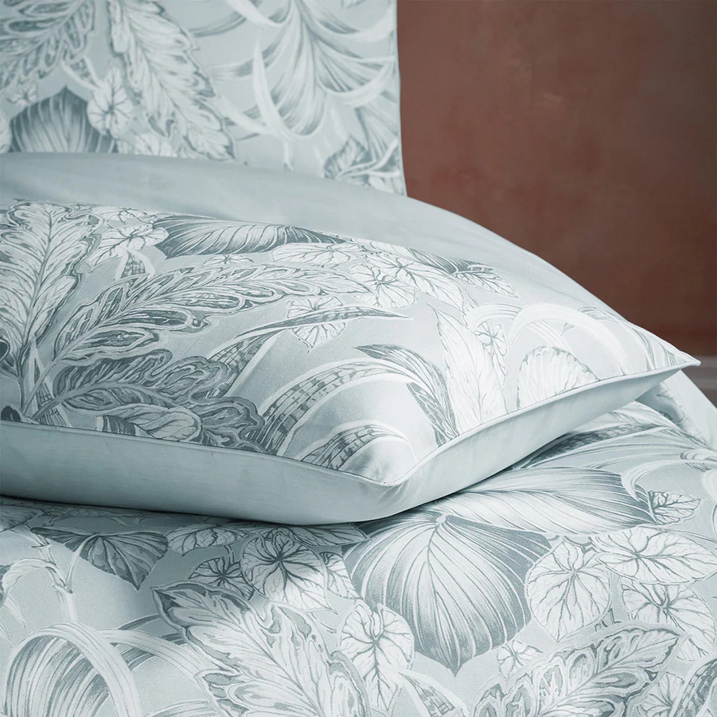Cirrus Blue - Lifestyle - EW By Edinburgh Weavers Tivoli Contrast Piping Tropical Duvet Cover Set