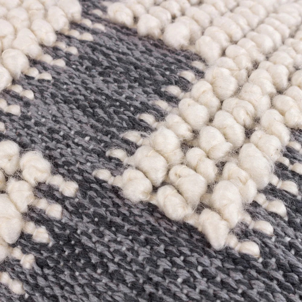 Dusk - Lifestyle - Hoem Himal Woven Knotted Cushion Cover