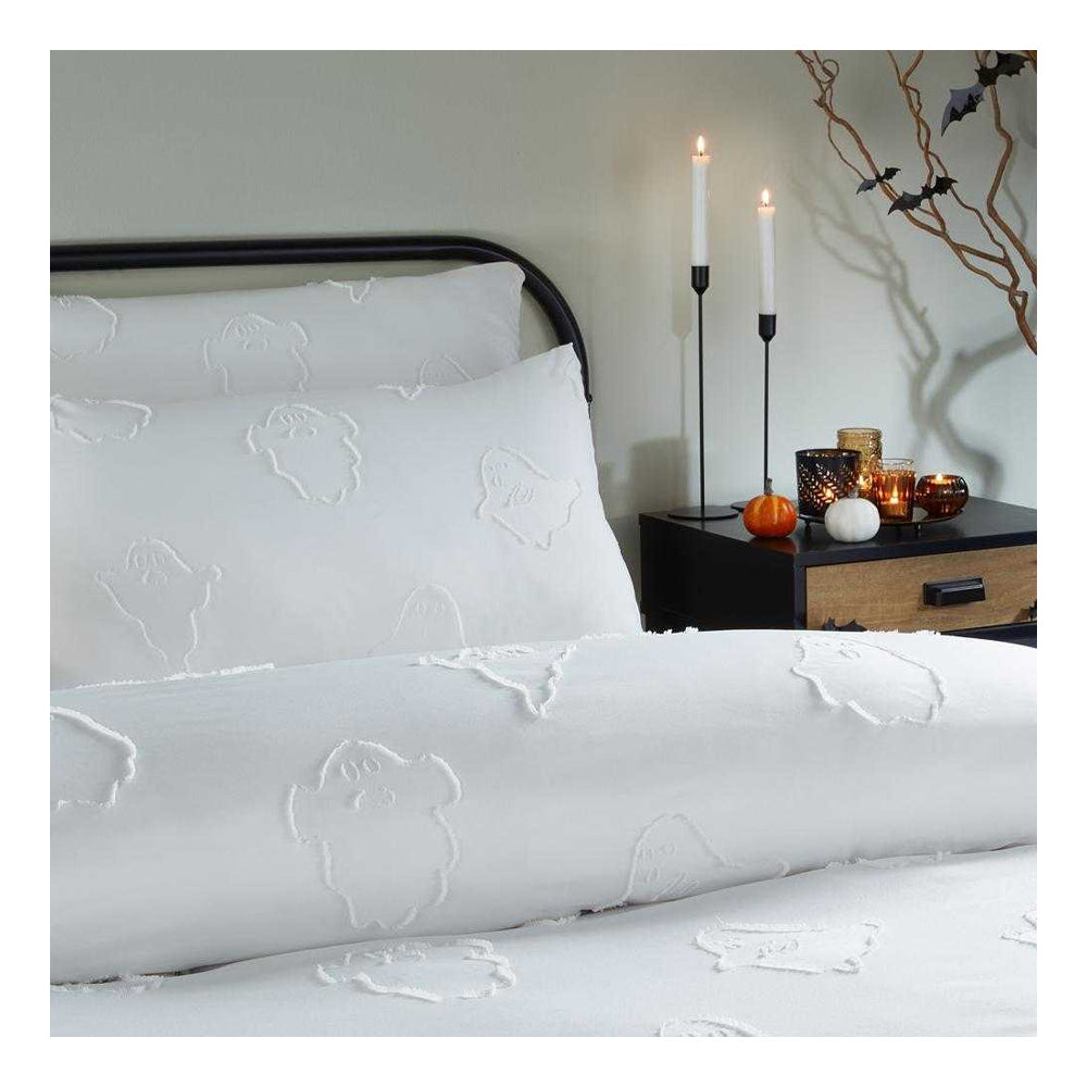 White - Side - Duvet Day Ghostly Ghouls Reversible Soft Touch Tufted Duvet Cover Set