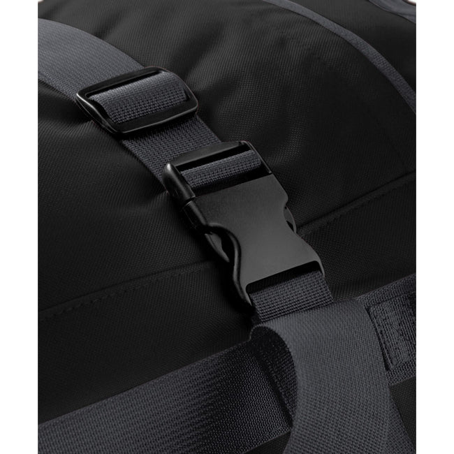 Black - Lifestyle - Quadra Pro Cargo Holdall