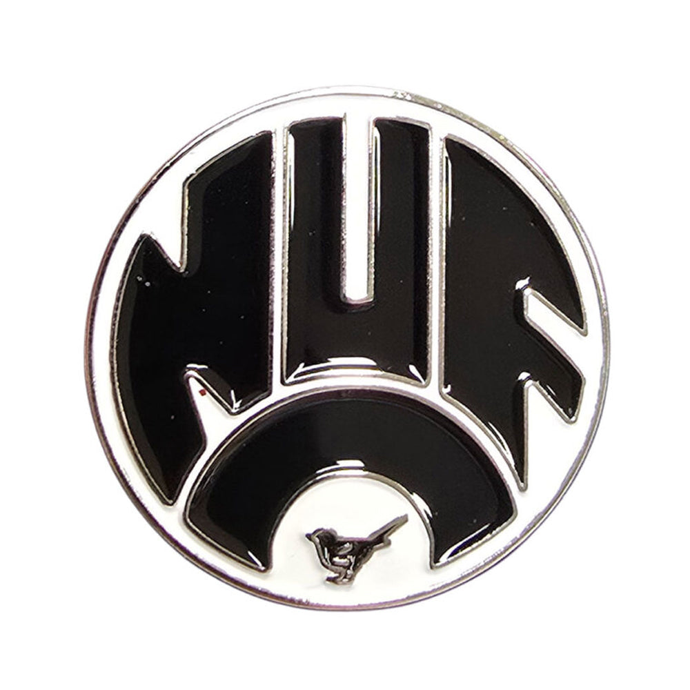 Black-White-Navy - Back - Newcastle United FC Retro 83-88 Crest Keyring And Badge Set