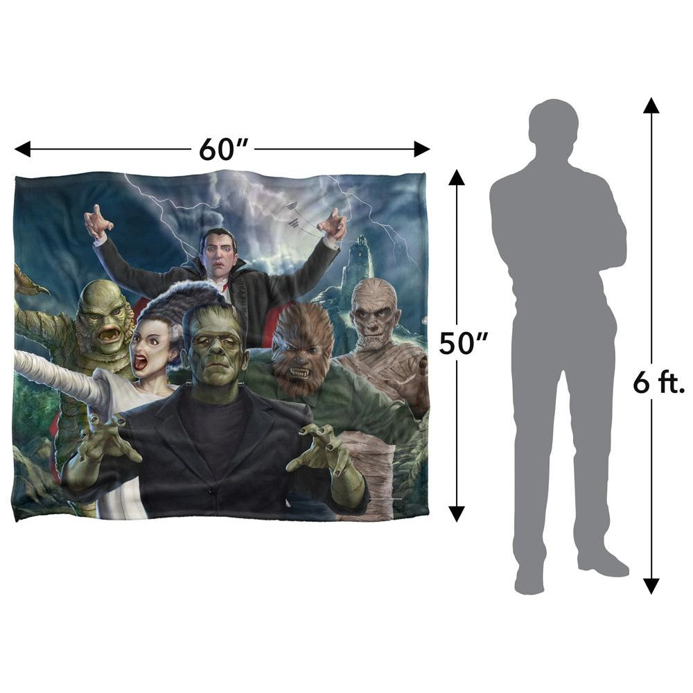 Multicoloured - Lifestyle - Universal Monsters Silky Group Soft Touch Blanket