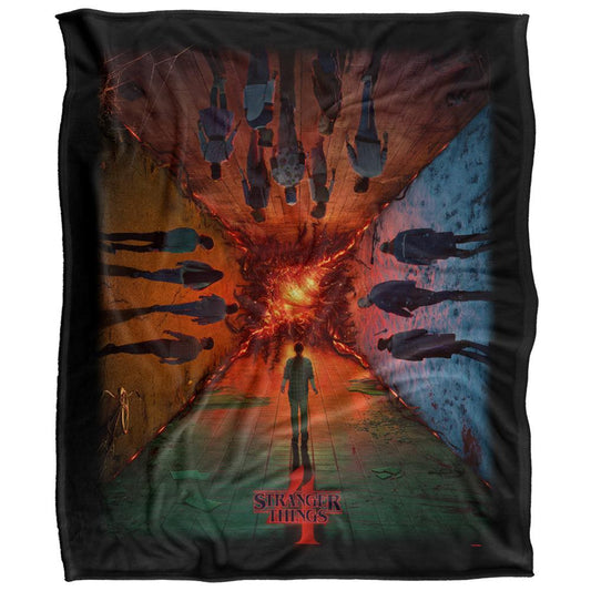 Black-Multicoloured - Front - Stranger Things 4 Silky Poster Supersoft Throw