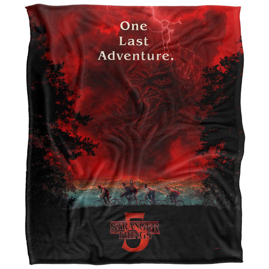 Black-Red-White - Front - Stranger Things Silky Clouds Poster Vecna Supersoft Throw