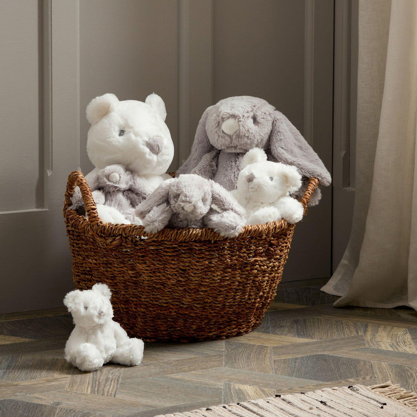 White - Close up - Bambino White Plush Bear Large 31cm