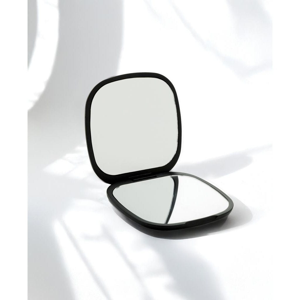 Black - Close up - XD Collection Reflecta Recycled Plastic Hand Mirror