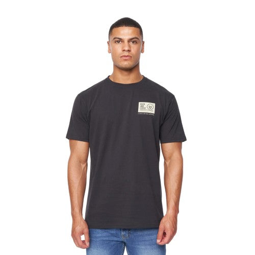 Front - Duck and Cover Mens Tamtar T-Shirt