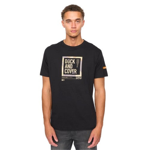 Front - Duck and Cover Mens Primatic T-Shirt