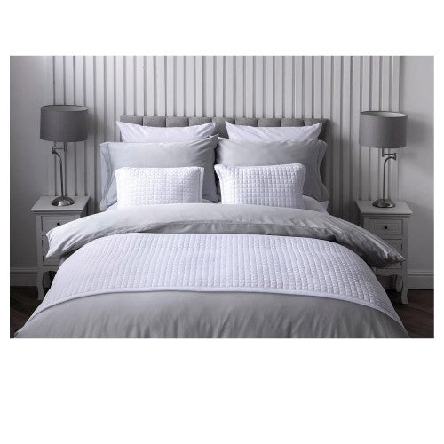 Front - Belledorm Crompton Quilted Bed Runner