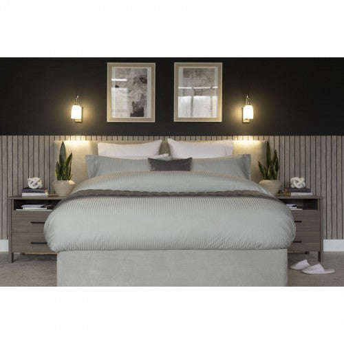 Front - Belledorm Hotel Soho Pinstripe Duvet Cover Set