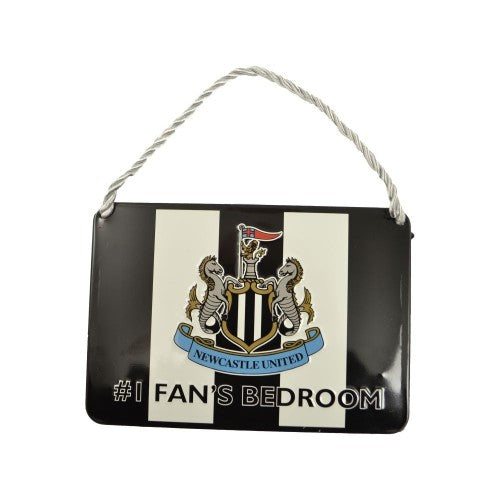 Front - Newcastle United FC No One Fans Striped Sign