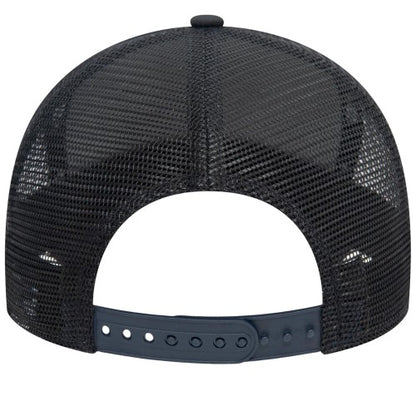 Front - Manchester United FC New Era Rubber Badge Trucker Cap