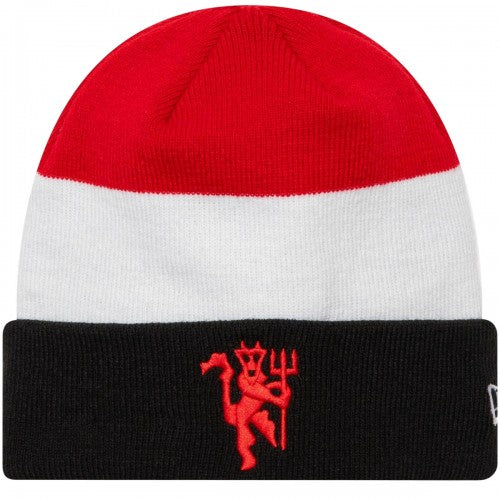 Front - Manchester United FC New Era Flag Knitted Cuffed Beanie
