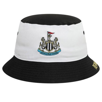 Front - Newcastle United FC 95 Retro New Era Bucket Hat