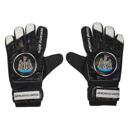 Front - Newcastle United FC Boys Crest Goalkeeper Gloves