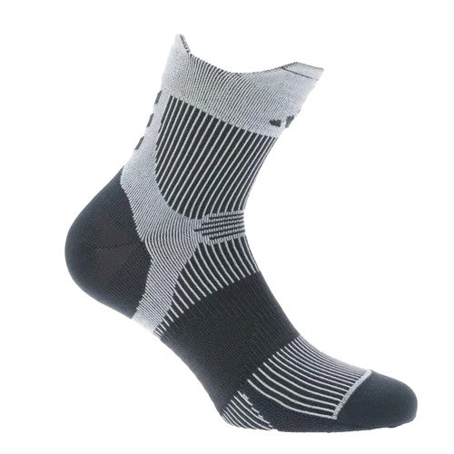 Front - Adidas Unisex Adult Adizero Ankle Socks
