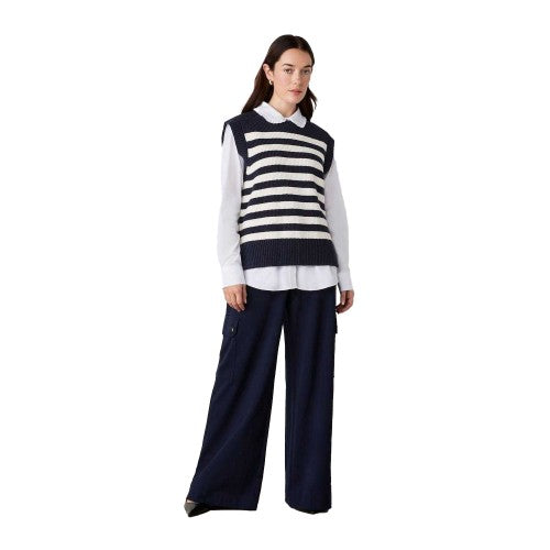 Front - Finery Womens/Ladies Lexi Horizontal Stripe Relaxed Fit Sleeveless Gilet