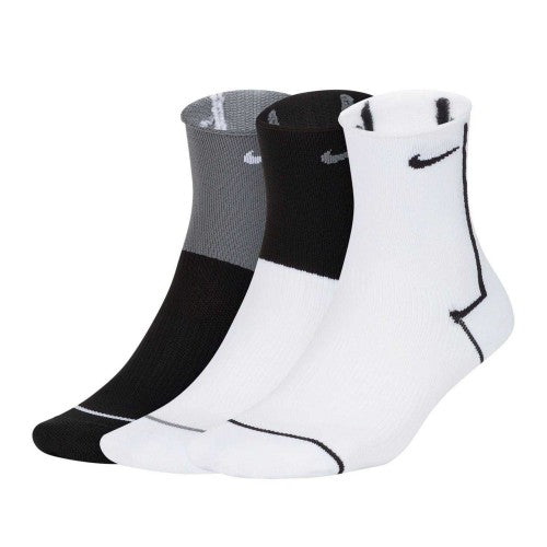 Front - Nike Unisex Adult Plus Trainer Socks (Pack of 3)