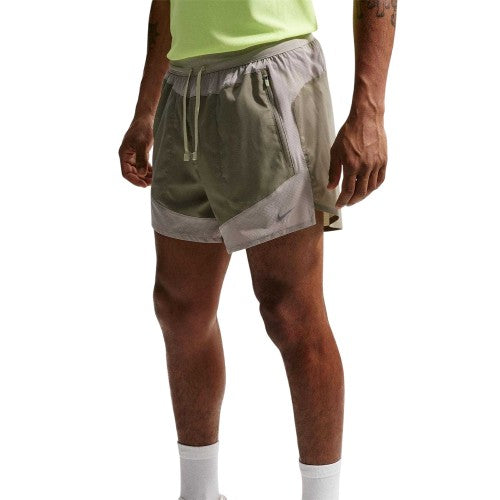 Front - Nike Mens Stride Running Shorts