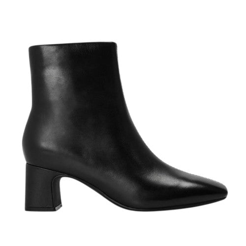 Front - Clarks Womens/Ladies Fernie Leather Side Zip Ankle Boots