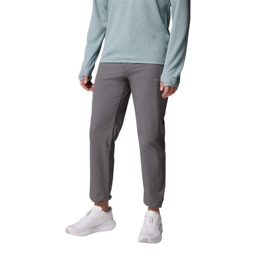 Front - Columbia Mens Essential Relaxed Fit Hiking Trousers